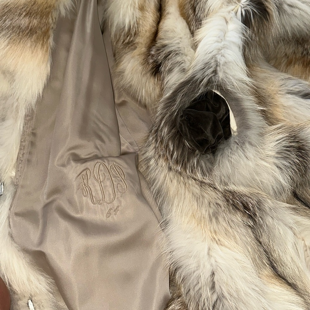 Unisex Golden Isle Shadow Fox Fur Coat Full Length - Picture 10 of 16
